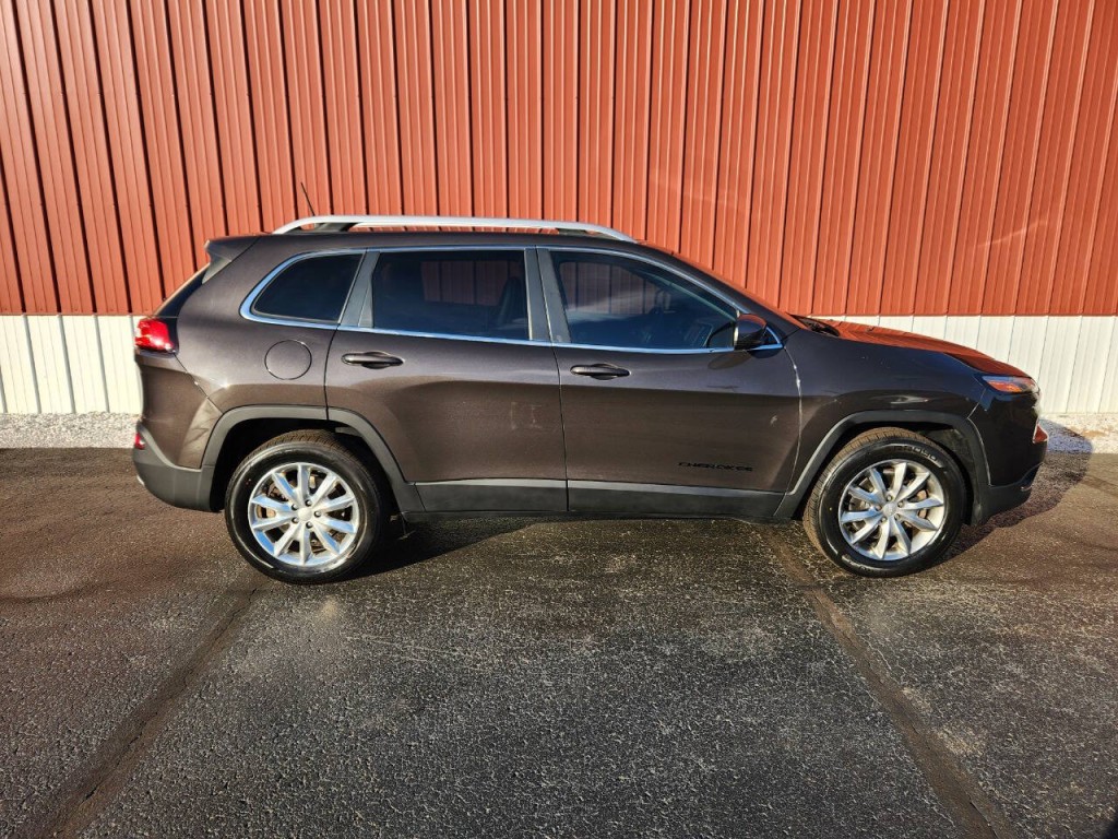 2017 Jeep Cherokee Image 9