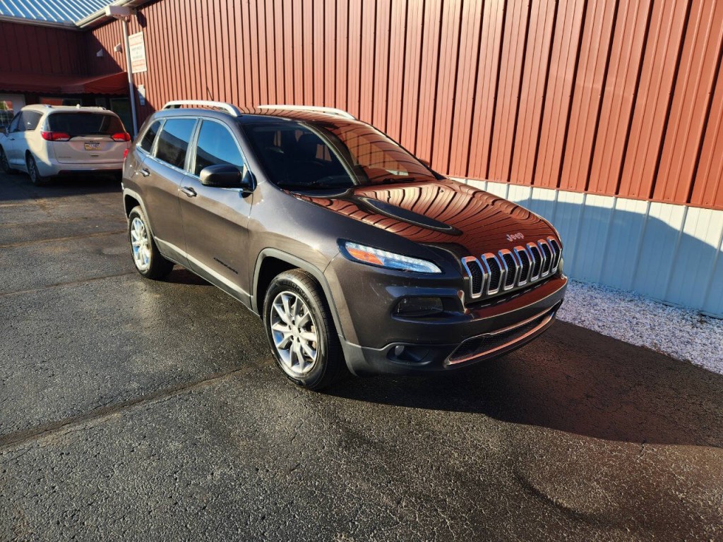 2017 Jeep Cherokee Image 10