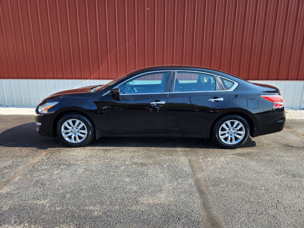 2015 Nissan Altima Image 2