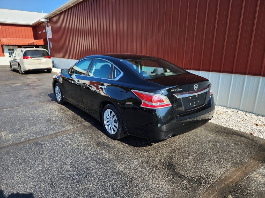 2015 Nissan Altima Image 3