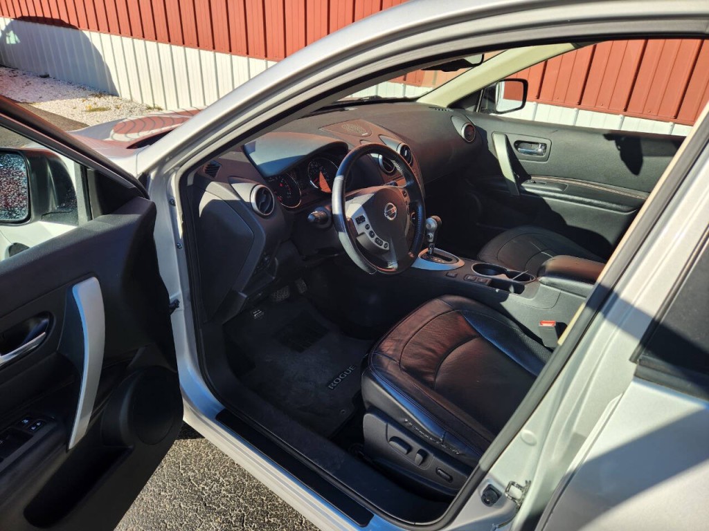 2012 Nissan Rogue Image 11