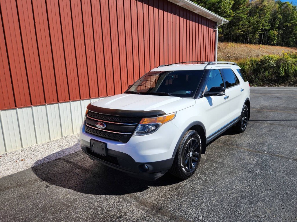 2015 Ford Explorer Image 2