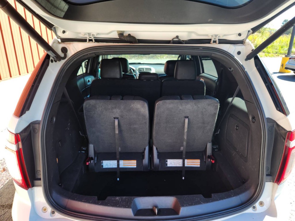 2015 Ford Explorer Image 12
