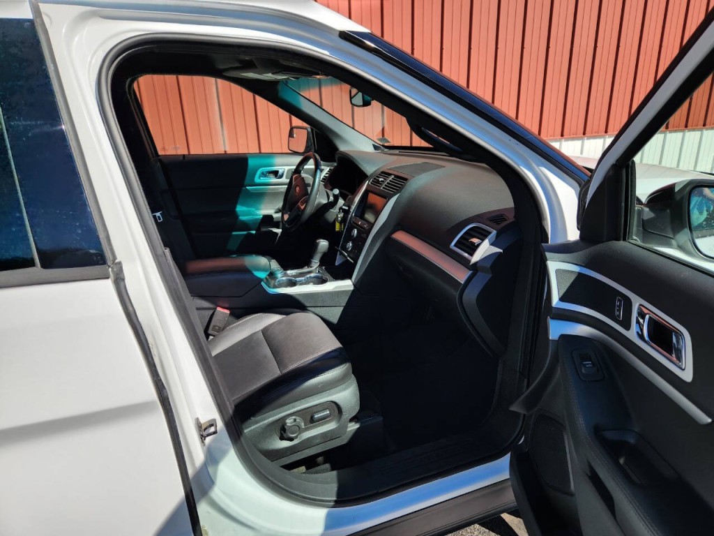 2015 Ford Explorer Image 13