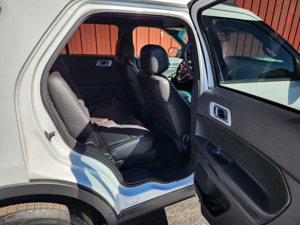 2015 Ford Explorer Image 14