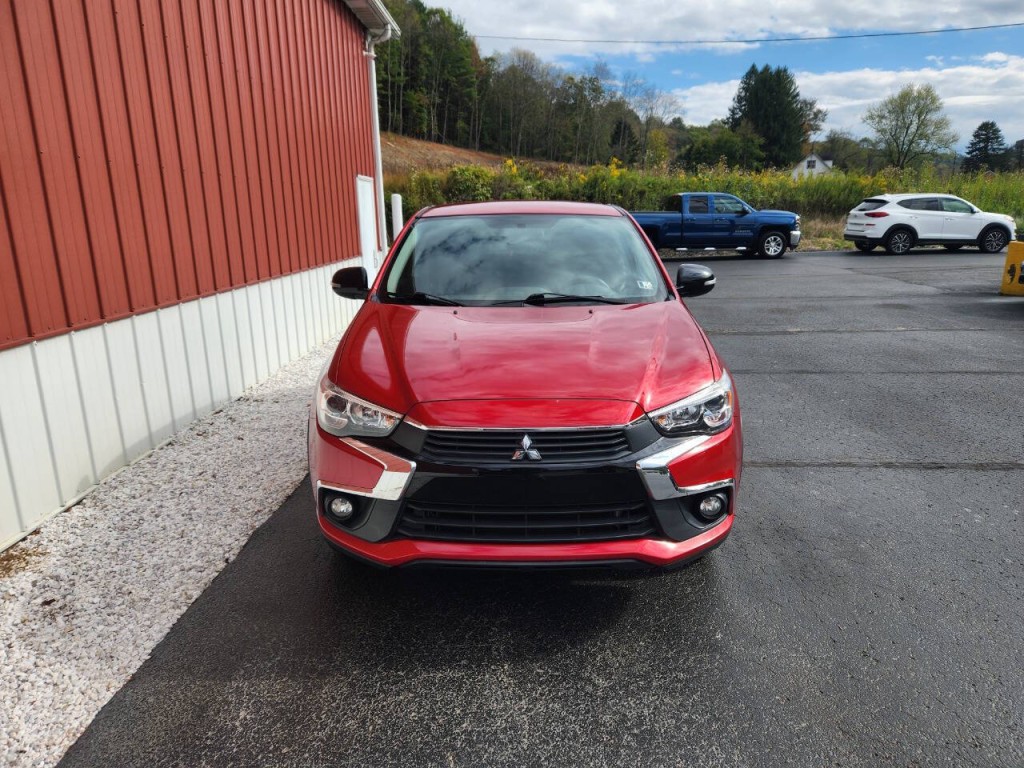 2017 Mitsubishi Outlander Image 8
