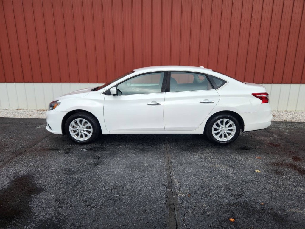 2018 Nissan Sentra Image 2