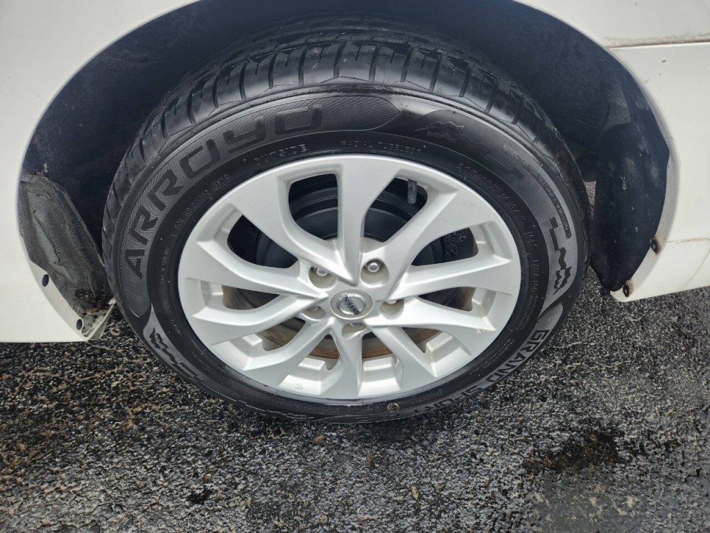 2018 Nissan Sentra Image 7