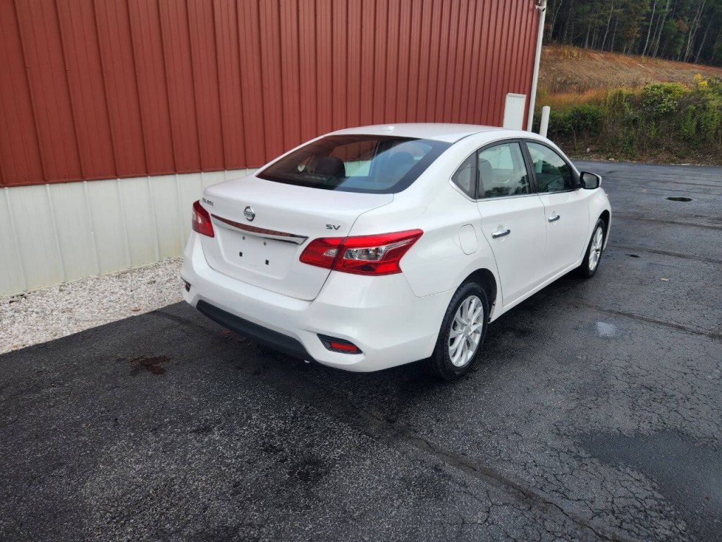 2018 Nissan Sentra Image 9