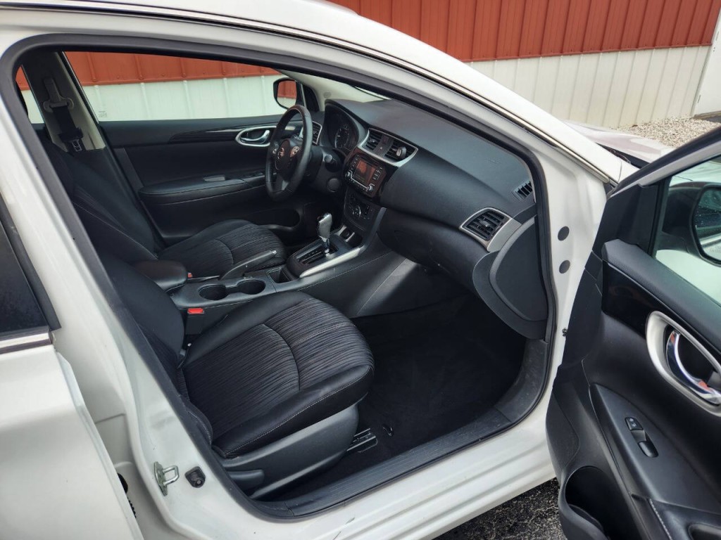2018 Nissan Sentra Image 12