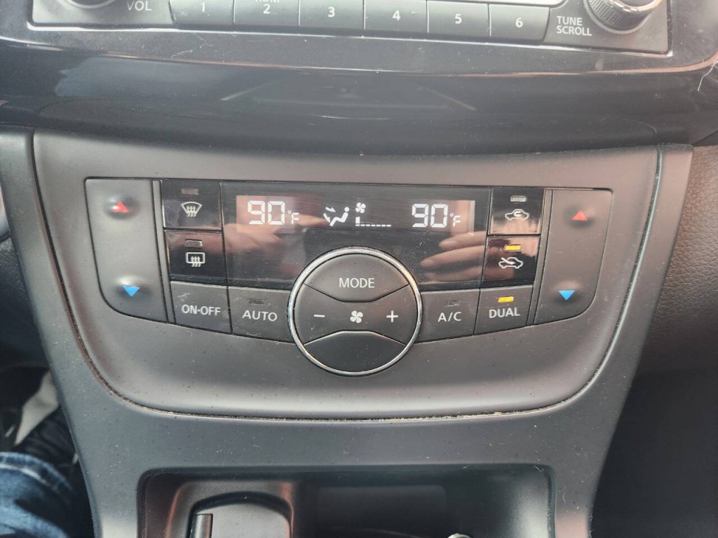 2018 Nissan Sentra Image 14