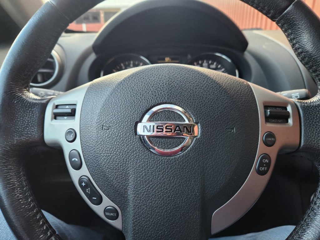 2013 Nissan Rogue Image 19