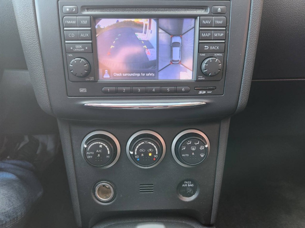 2013 Nissan Rogue Image 22