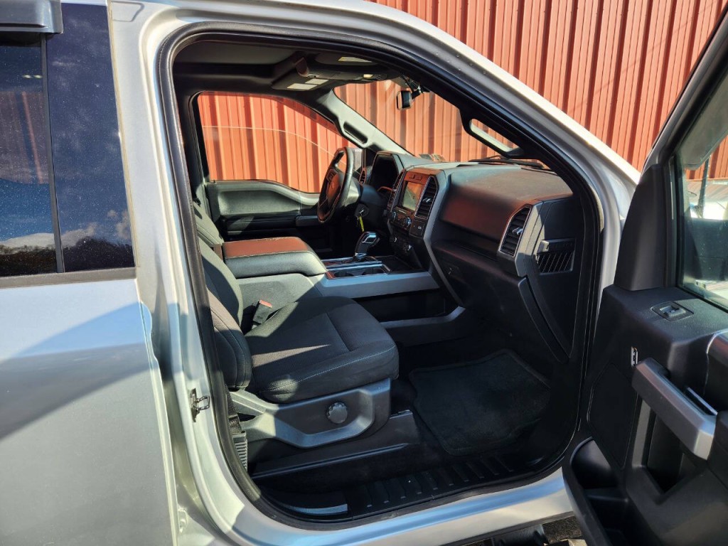 2017 Ford F-150 Image 12