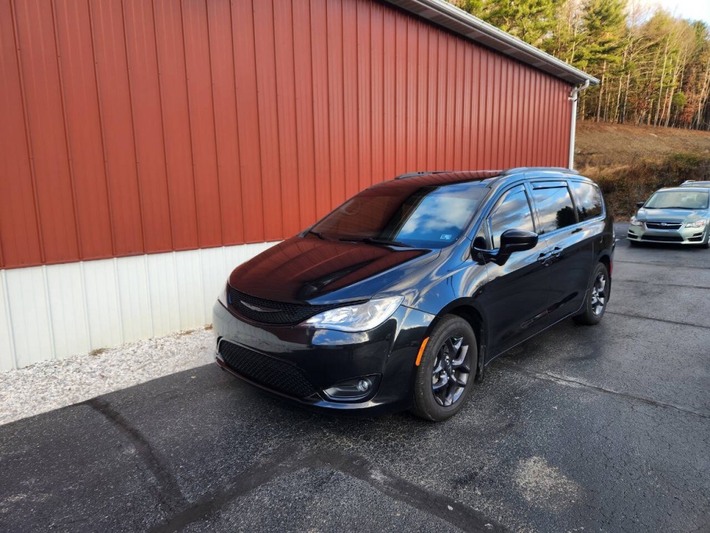 2020 Chrysler Pacifica Image 4