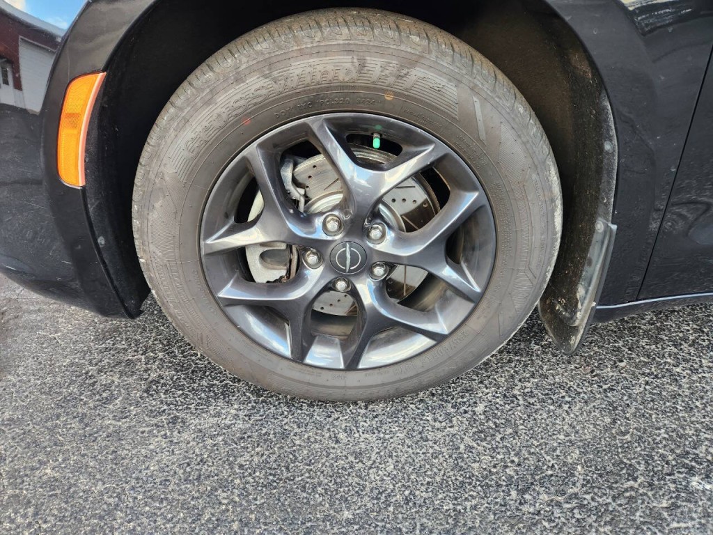 2020 Chrysler Pacifica Image 6