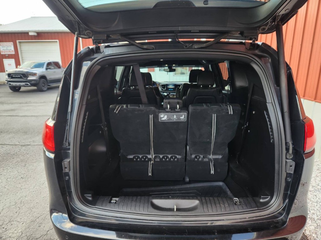 2020 Chrysler Pacifica Image 13