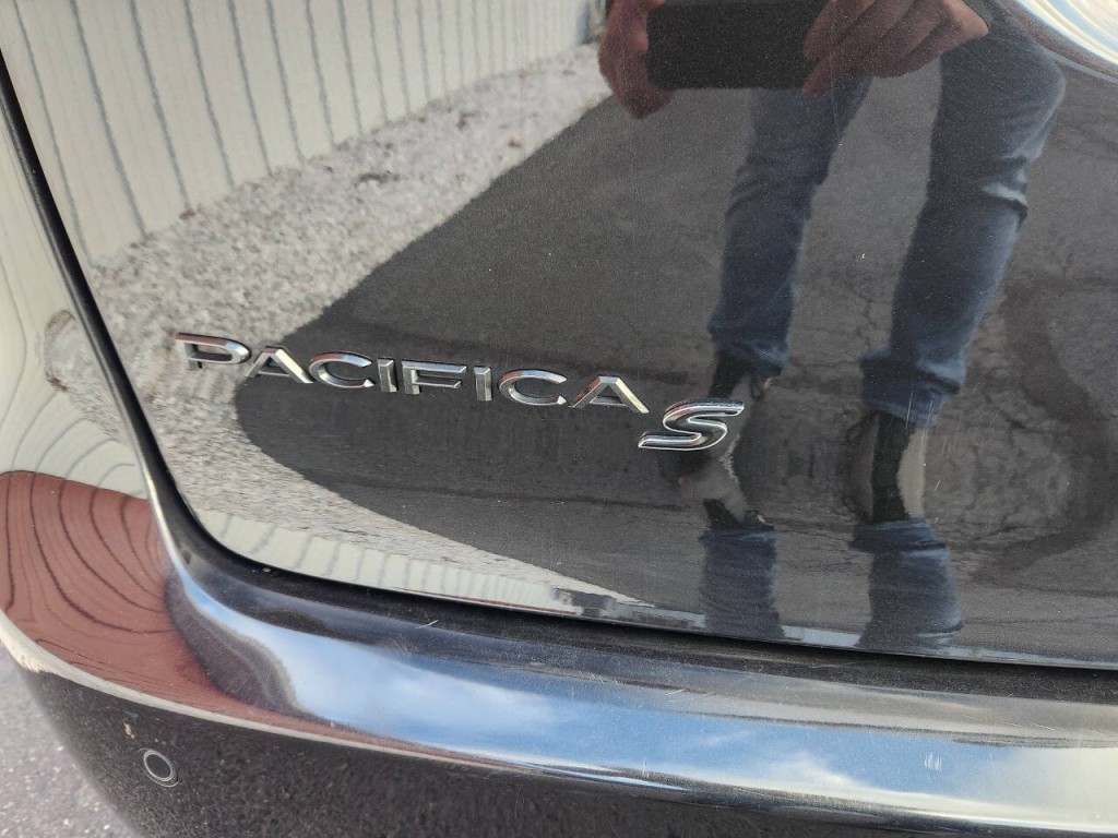 2020 Chrysler Pacifica Image 14