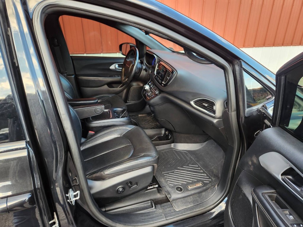 2020 Chrysler Pacifica Image 15