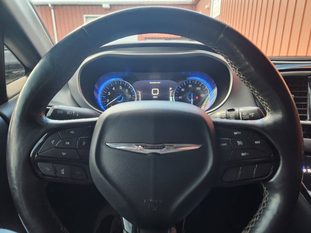 2020 Chrysler Pacifica Image 17