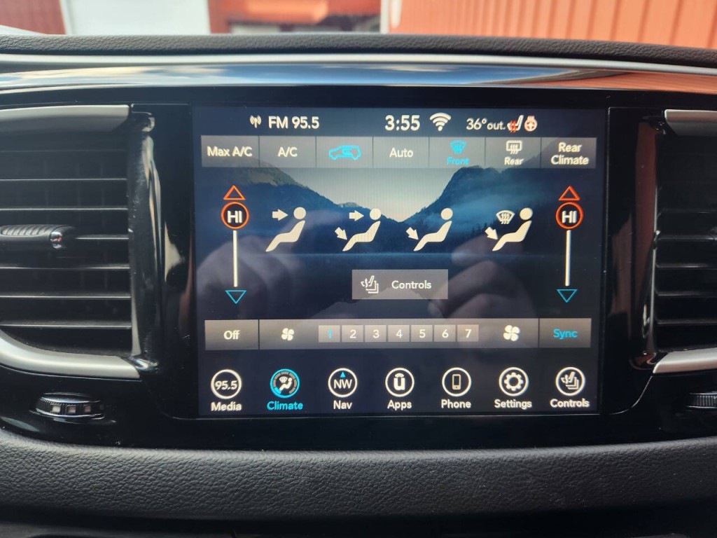 2020 Chrysler Pacifica Image 24