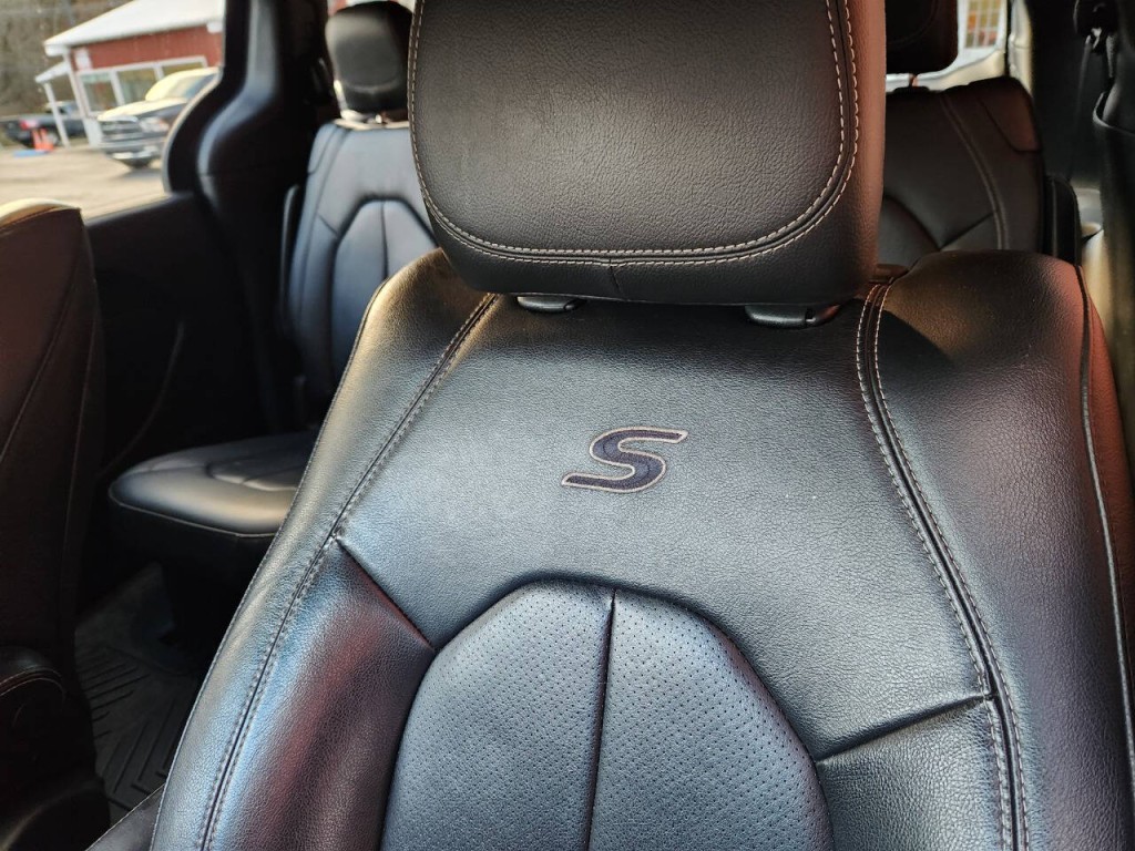 2020 Chrysler Pacifica Image 30