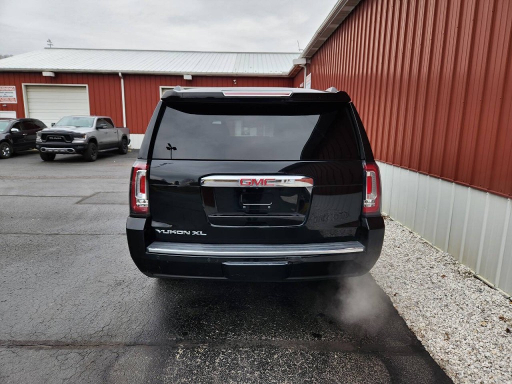 2016 GMC Yukon Image 4