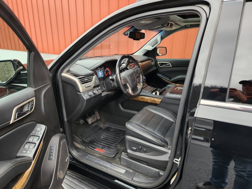 2016 GMC Yukon Image 20