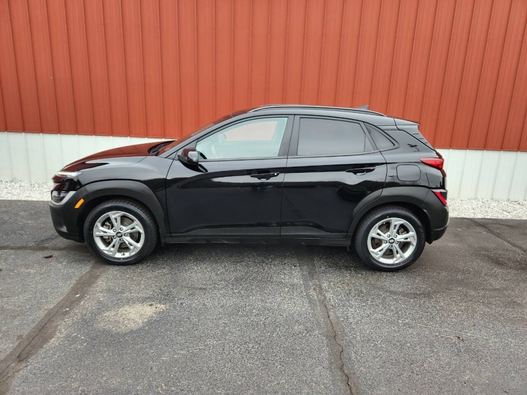 2023 Hyundai Kona Image 2