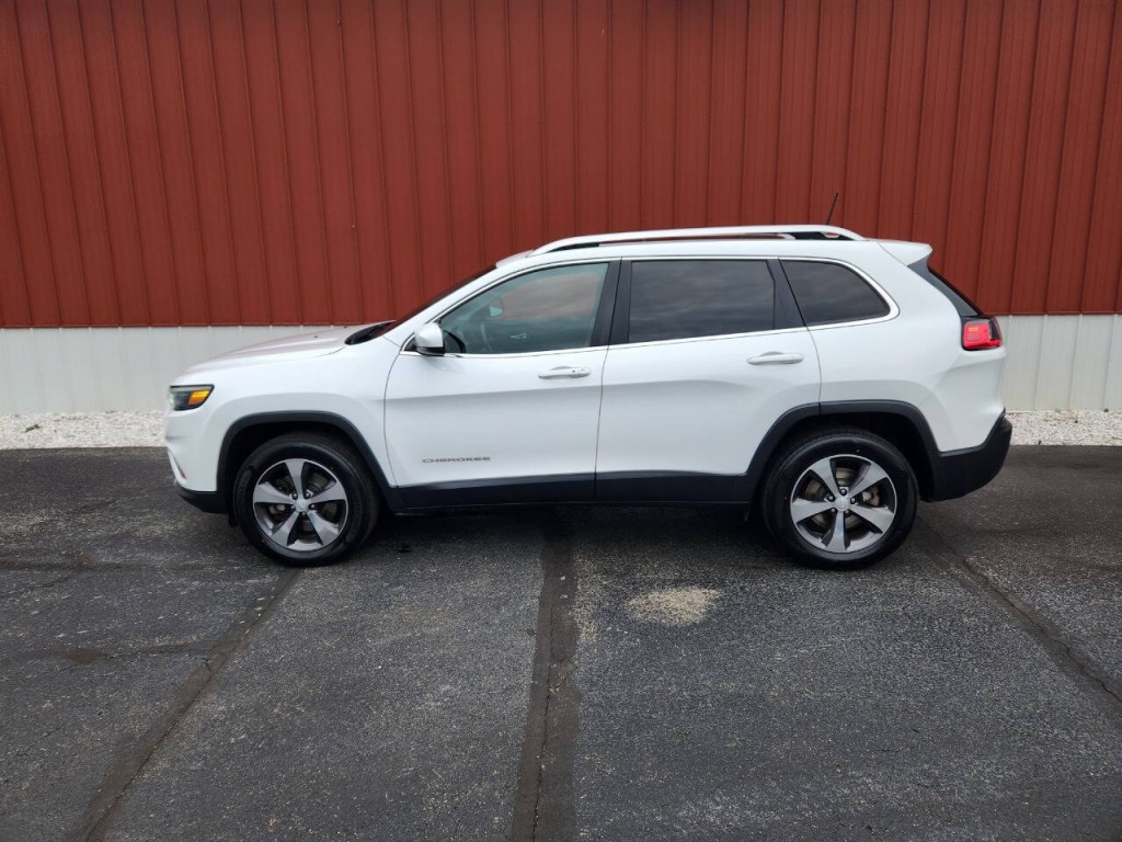 2019 Jeep Cherokee Image 2