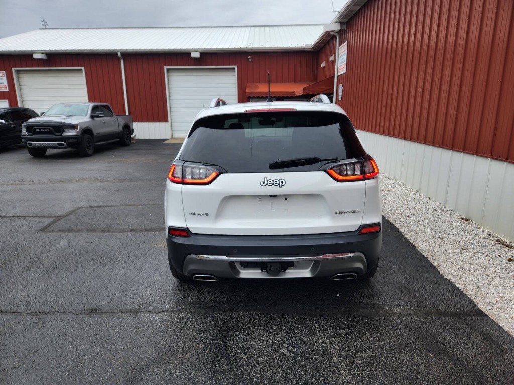 2019 Jeep Cherokee Image 3