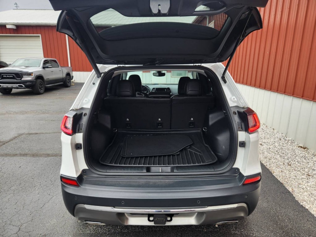 2019 Jeep Cherokee Image 9