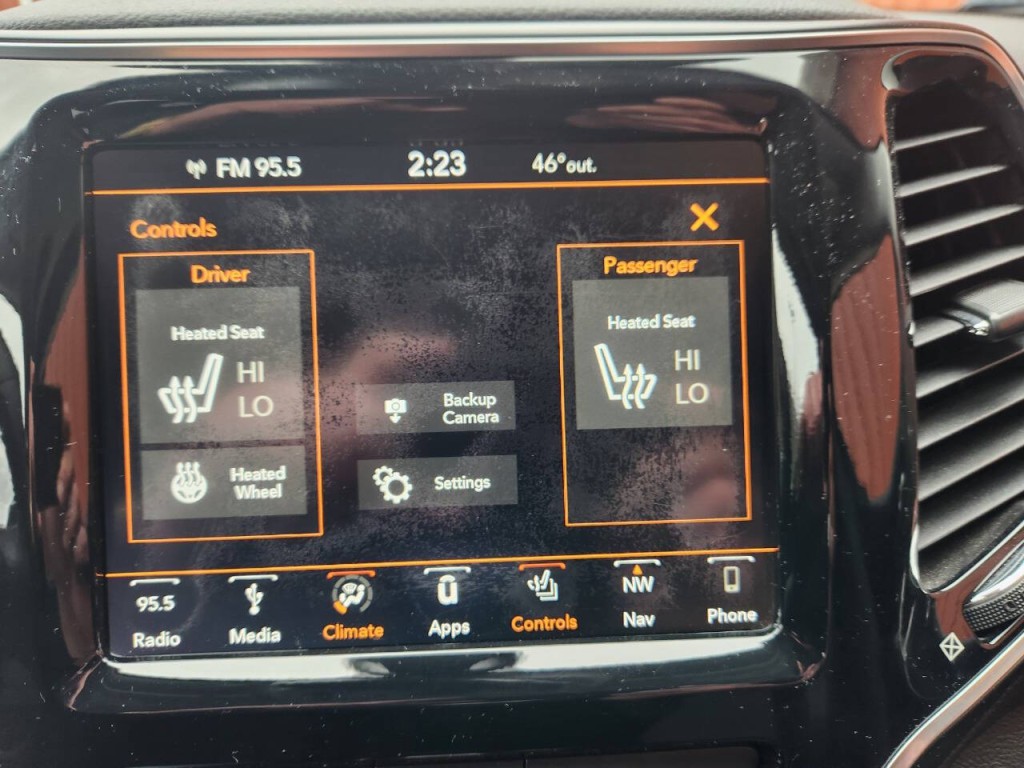 2019 Jeep Cherokee Image 16