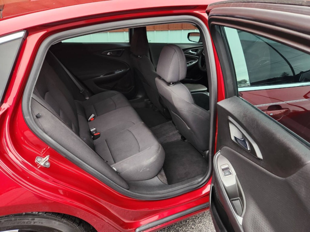 2021 Chevrolet Malibu Image 12