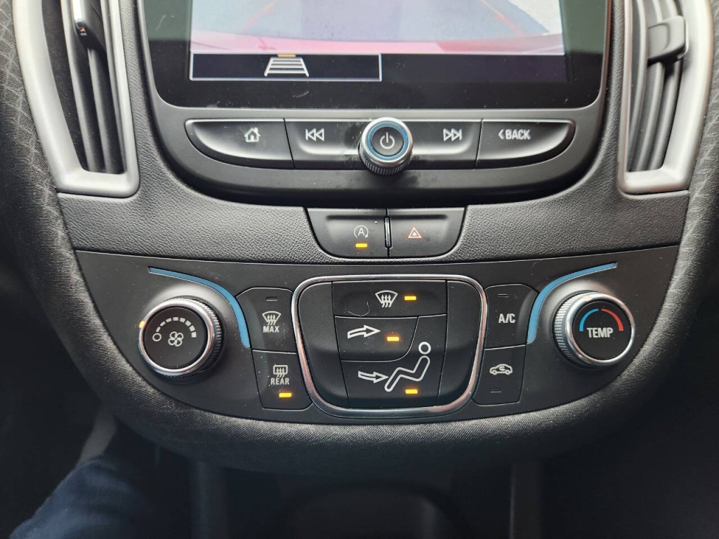 2021 Chevrolet Malibu Image 21