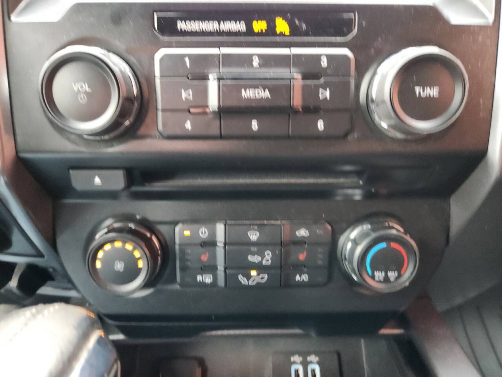 2016 Ford F-150 Image 20