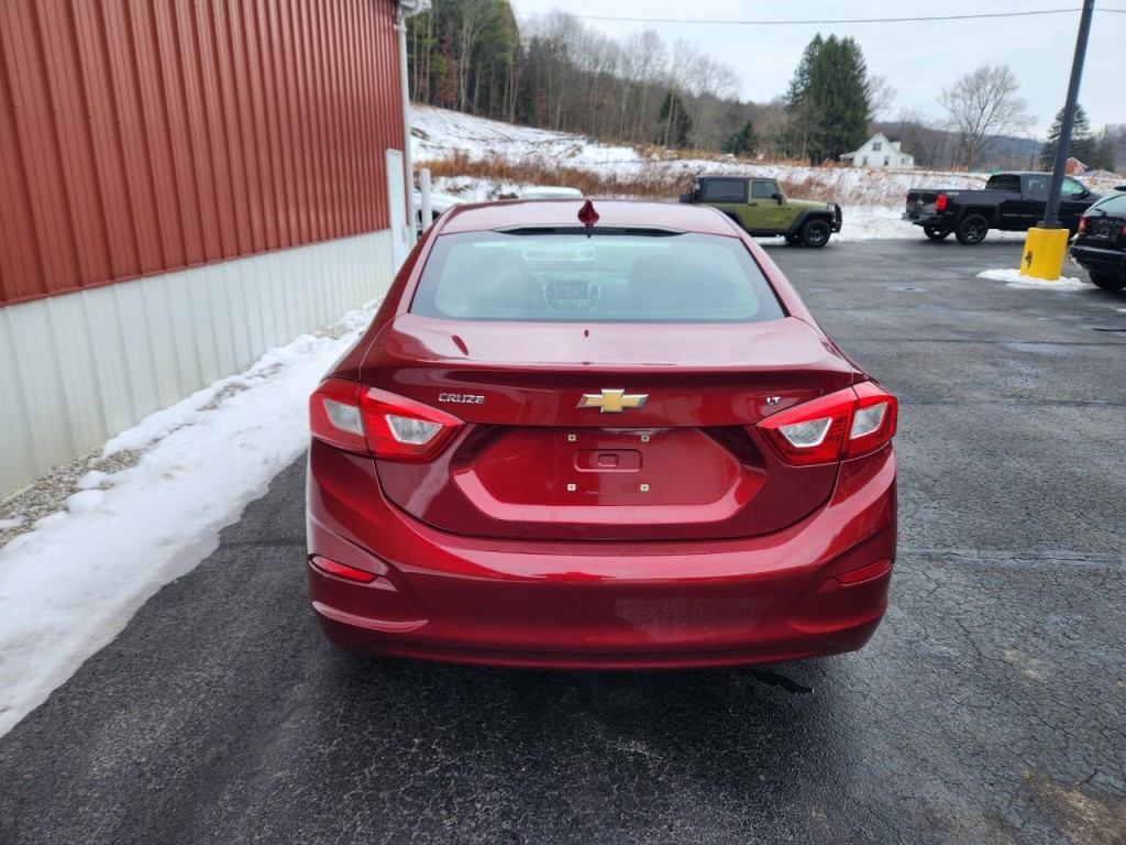 2017 Chevrolet Cruze Image 5