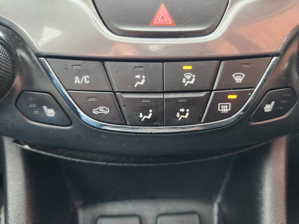 2017 Chevrolet Cruze Image 15