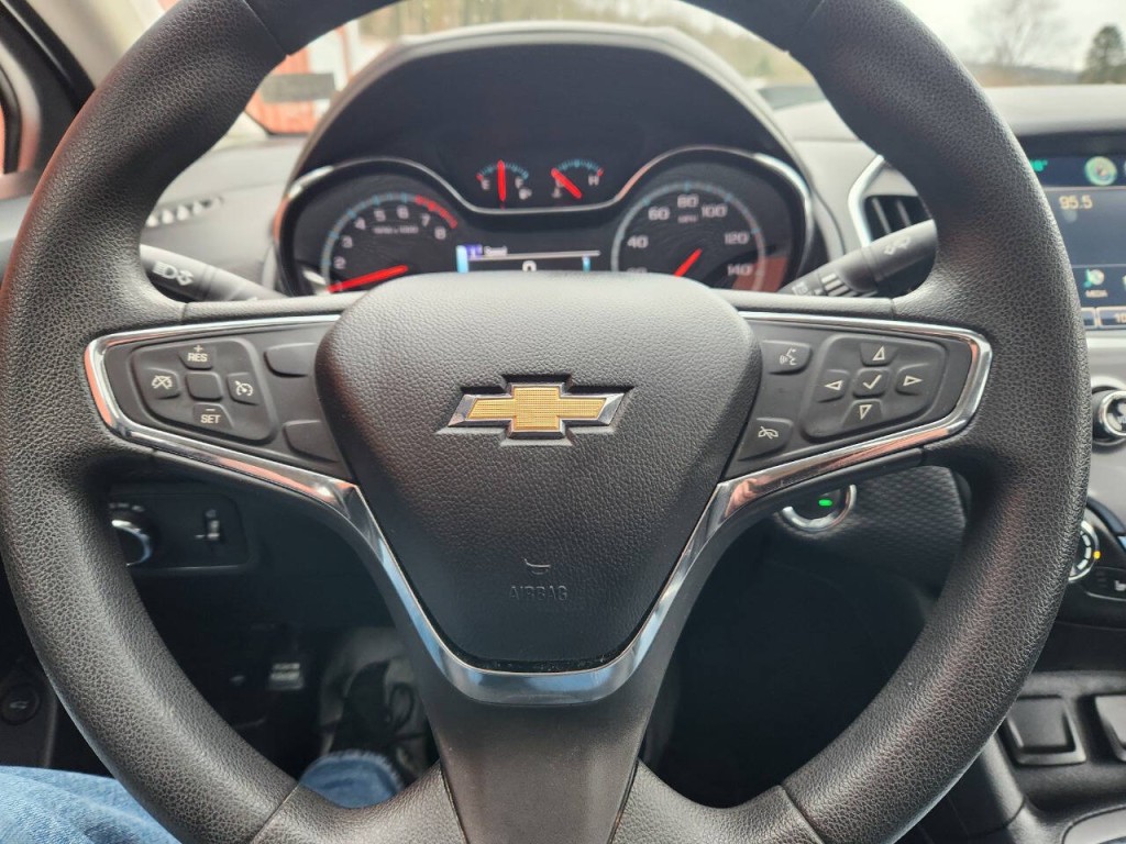 2017 Chevrolet Cruze Image 24