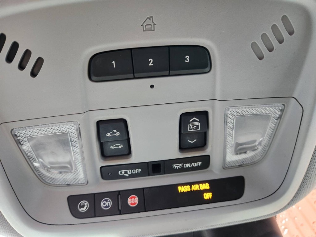 2017 Chevrolet Malibu Image 18