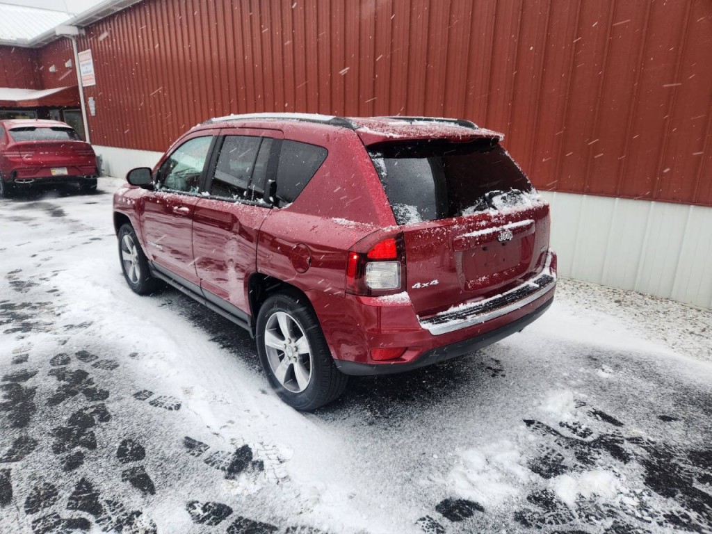 2017 Jeep Compass Image 5