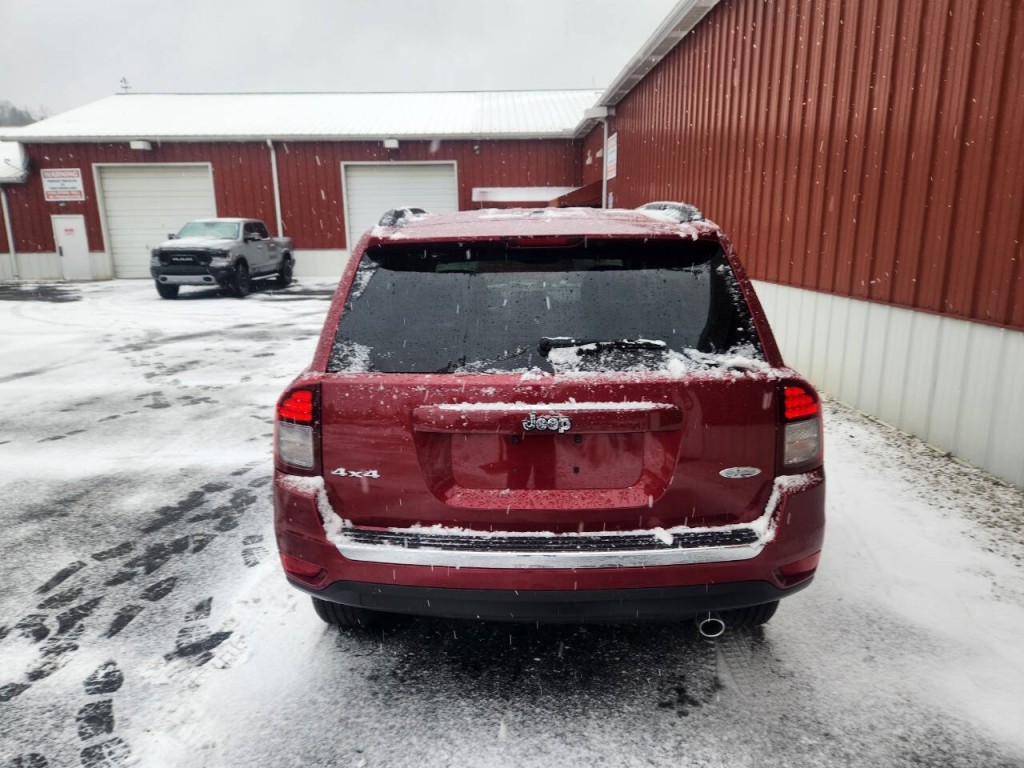 2017 Jeep Compass Image 6