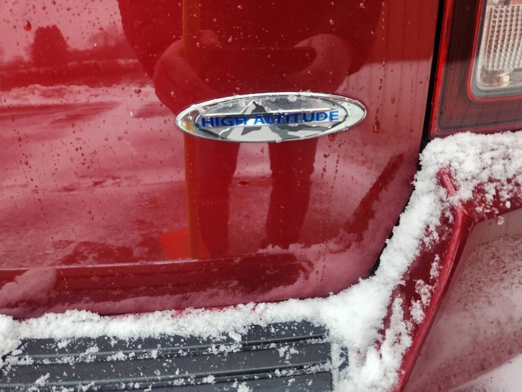 2017 Jeep Compass Image 8