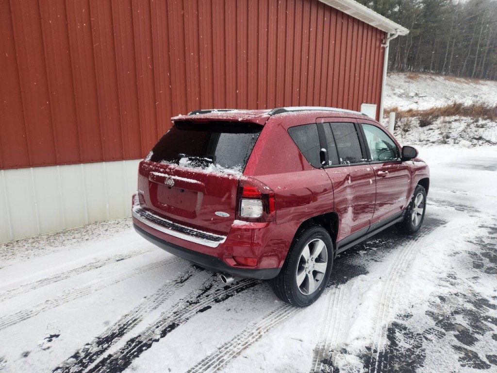 2017 Jeep Compass Image 13