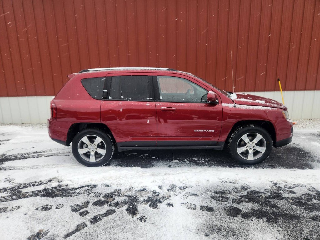 2017 Jeep Compass Image 14