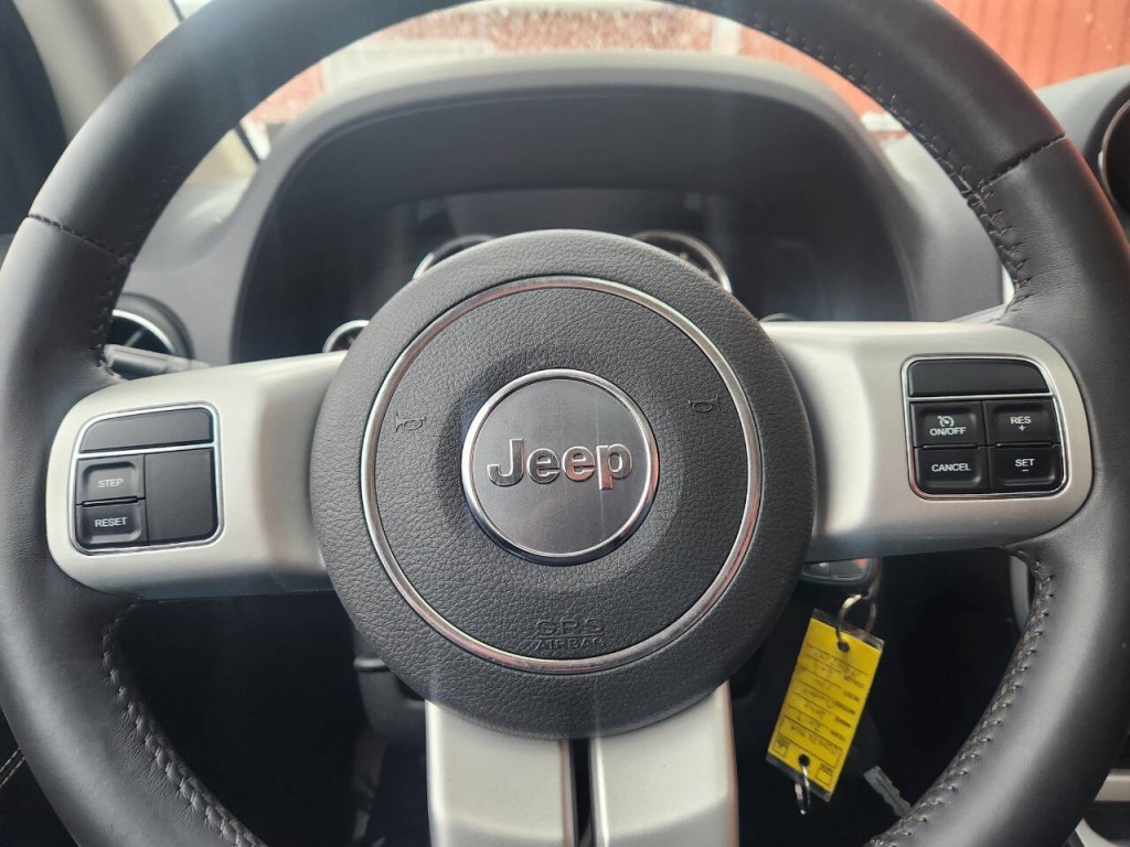 2017 Jeep Compass Image 21