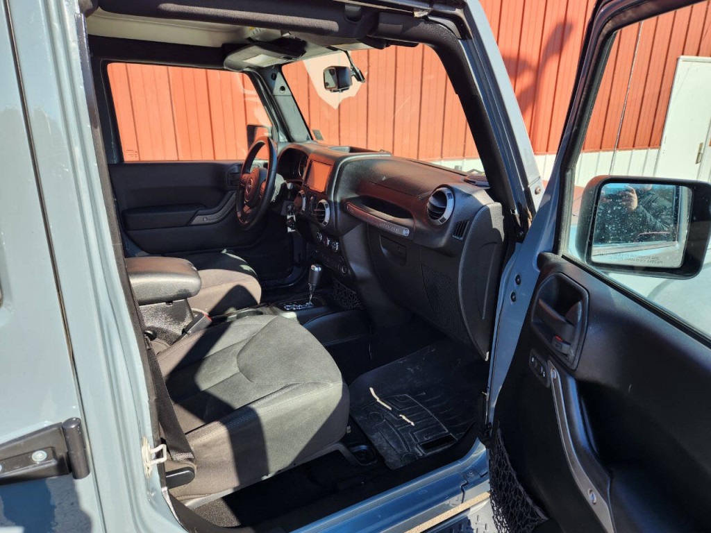 2015 Jeep Wrangler Unlimited Image 13