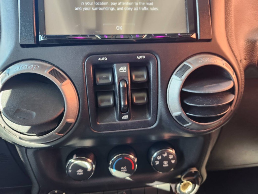 2015 Jeep Wrangler Unlimited Image 19