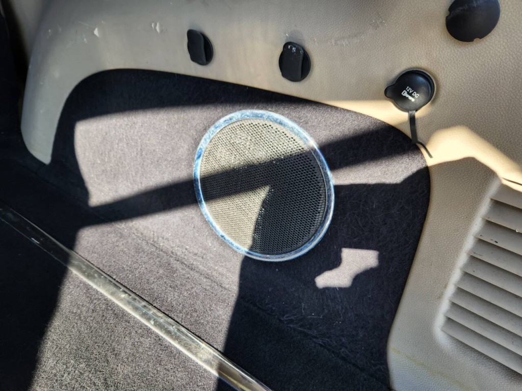 2011 Jeep Grand Cherokee Image 11