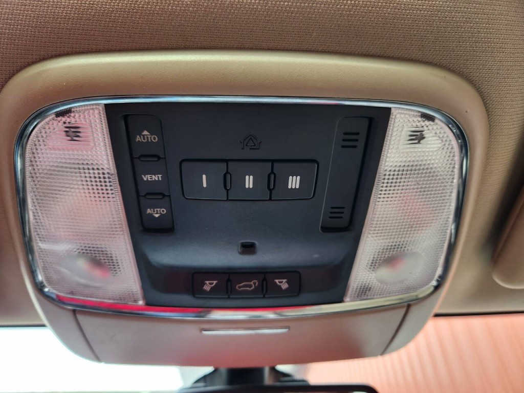 2015 Jeep Grand Cherokee Image 23